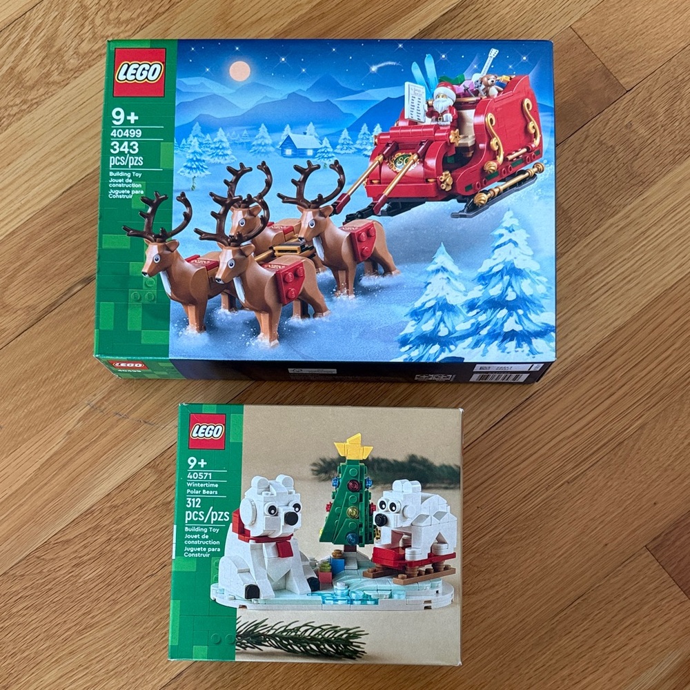 New in Box LEGO Christmas Santa's Sleigh and Polar Bear Set